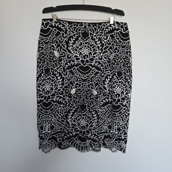 VTG IXE Black and White Embroidered Skirt - Picture 1 of 5